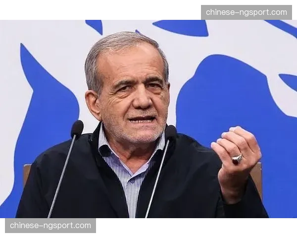 伊朗古典式摔跤队结束海外集训回国，总统接见表彰